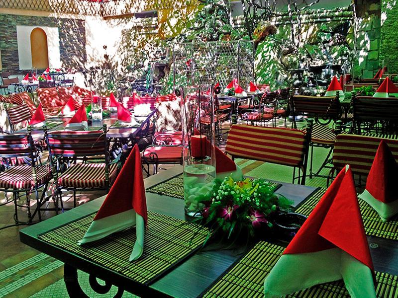 Hotel Prahova Plaza Ploiesti Ngoại thất bức ảnh